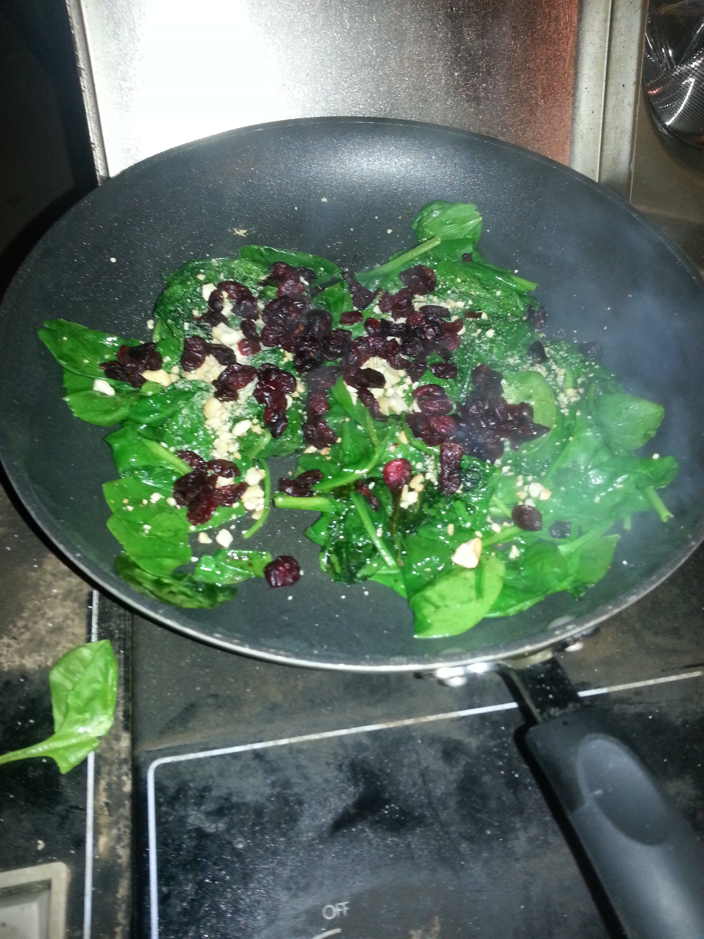 Sautéed Cashews Cranberry Spinach Salad
